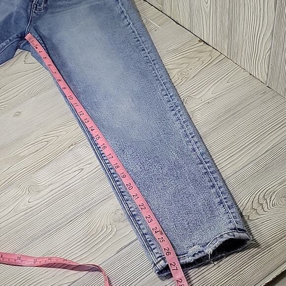 American Eagle Outfitters Slight Distressed Mom Jean Womens 8 - Picture 11 of 11